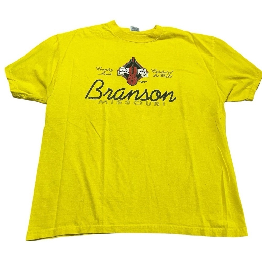 2000s Vintage Branson Missouri Yellow Souvenir  Tee Size Large Music Capitol 90s
